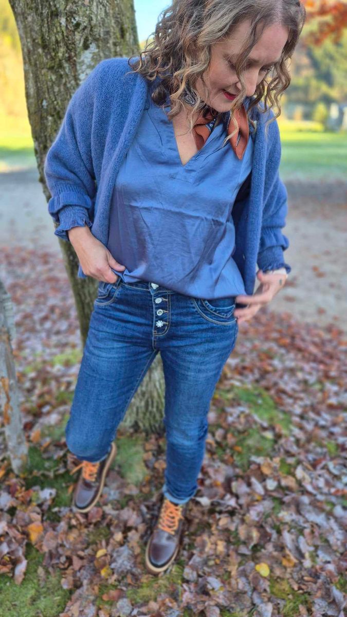 MOE Satin Bluse Dove Blue
