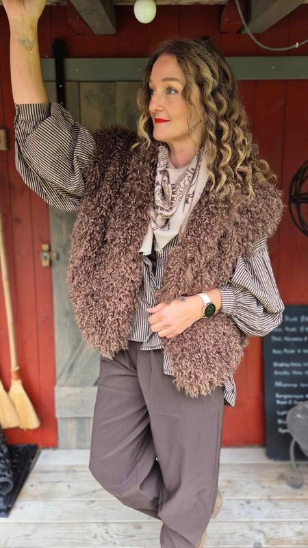  SAGA Fluffy Vest Marron
