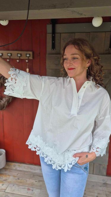 Hovedbilde KLARA Bluse m Broderi White