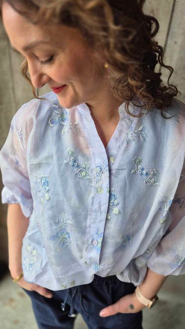 Hovedbilde TAYA Bluse Celeste