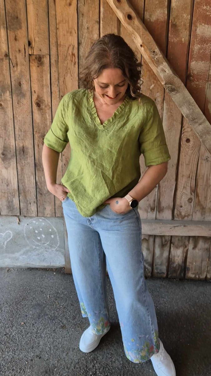 BUTTERFLY Cropped Denim Jeans 