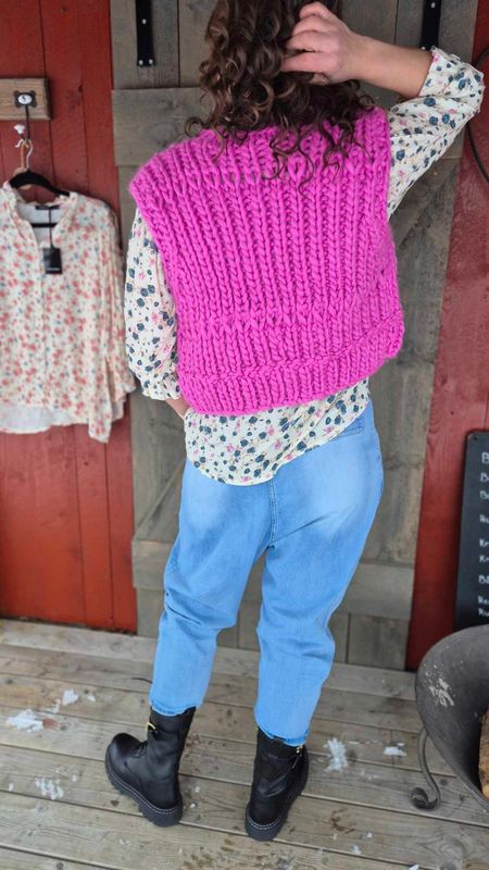 LUX Vest Wild Aster