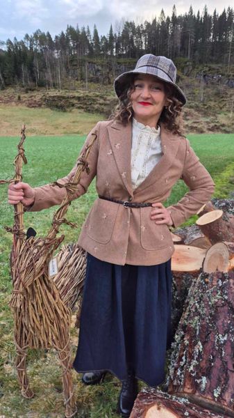 Hovedbilde AILA Skjørt Dark Blue