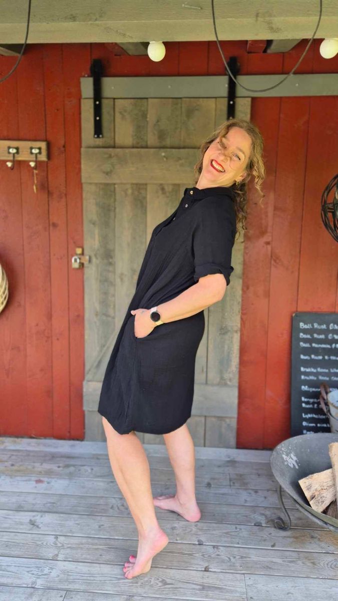 TALA Elina Kort Kjole Black