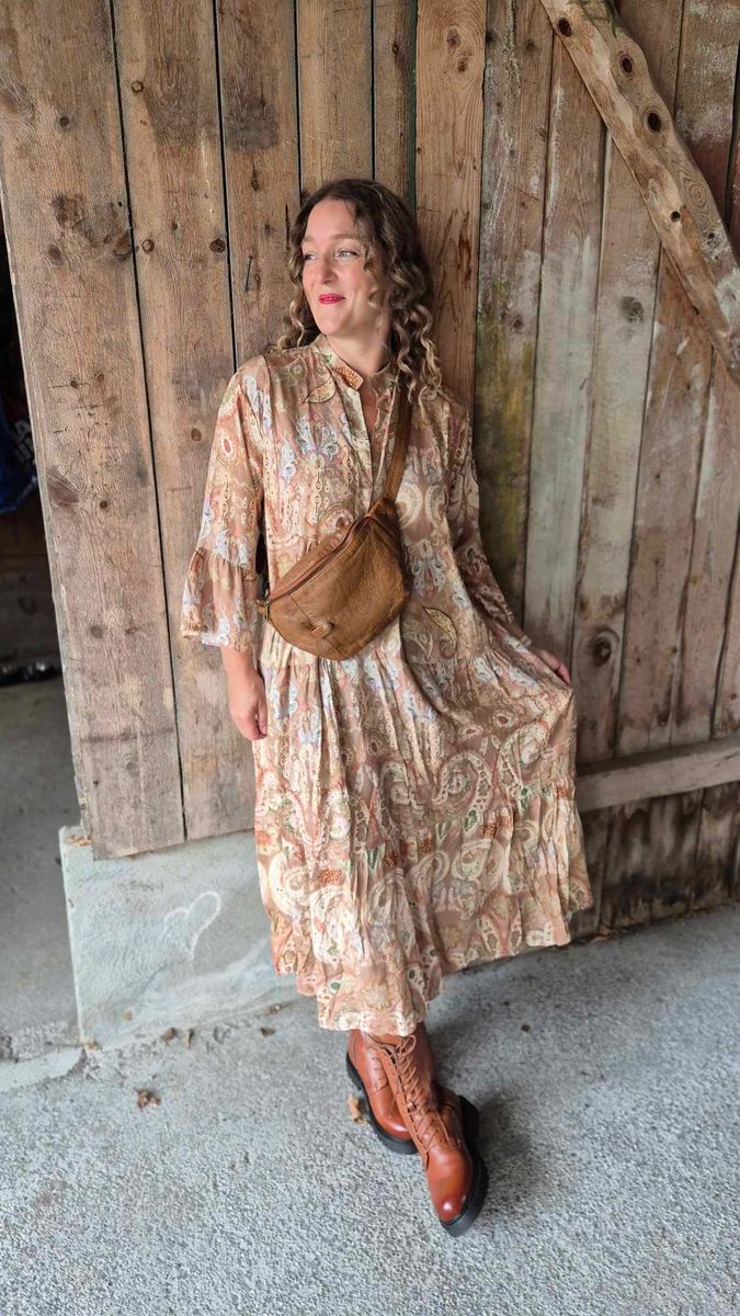 NADINA Kjole Camello