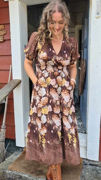 Hovedbilde LYDIA Kjole Marrone